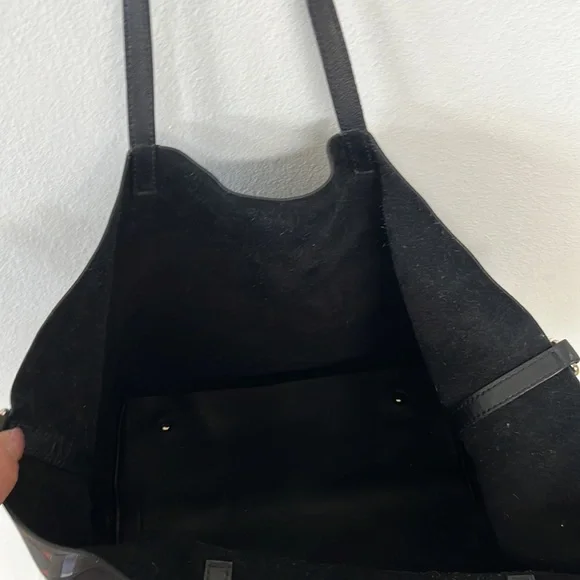 Carolina Herrera Multicolor Logo Tote Bag - Picture 4 of 9